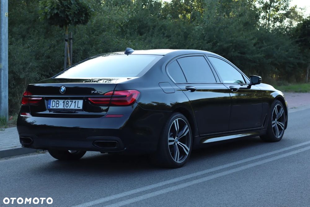 BMW Seria 7 750Li - 5