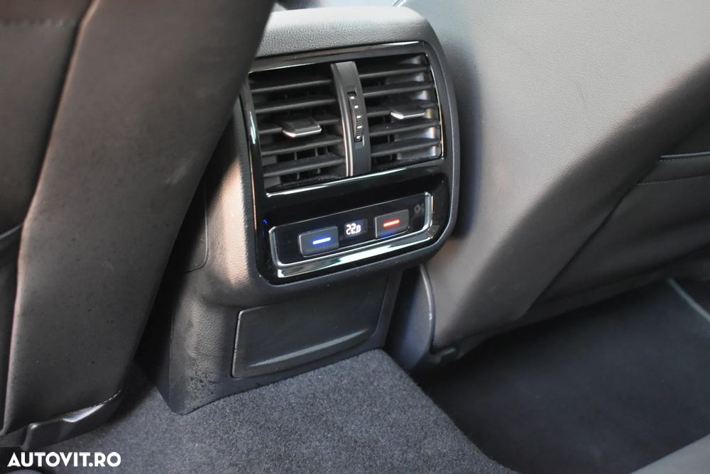 Volkswagen Passat 2.0 TDI DSG Comfortline - 20