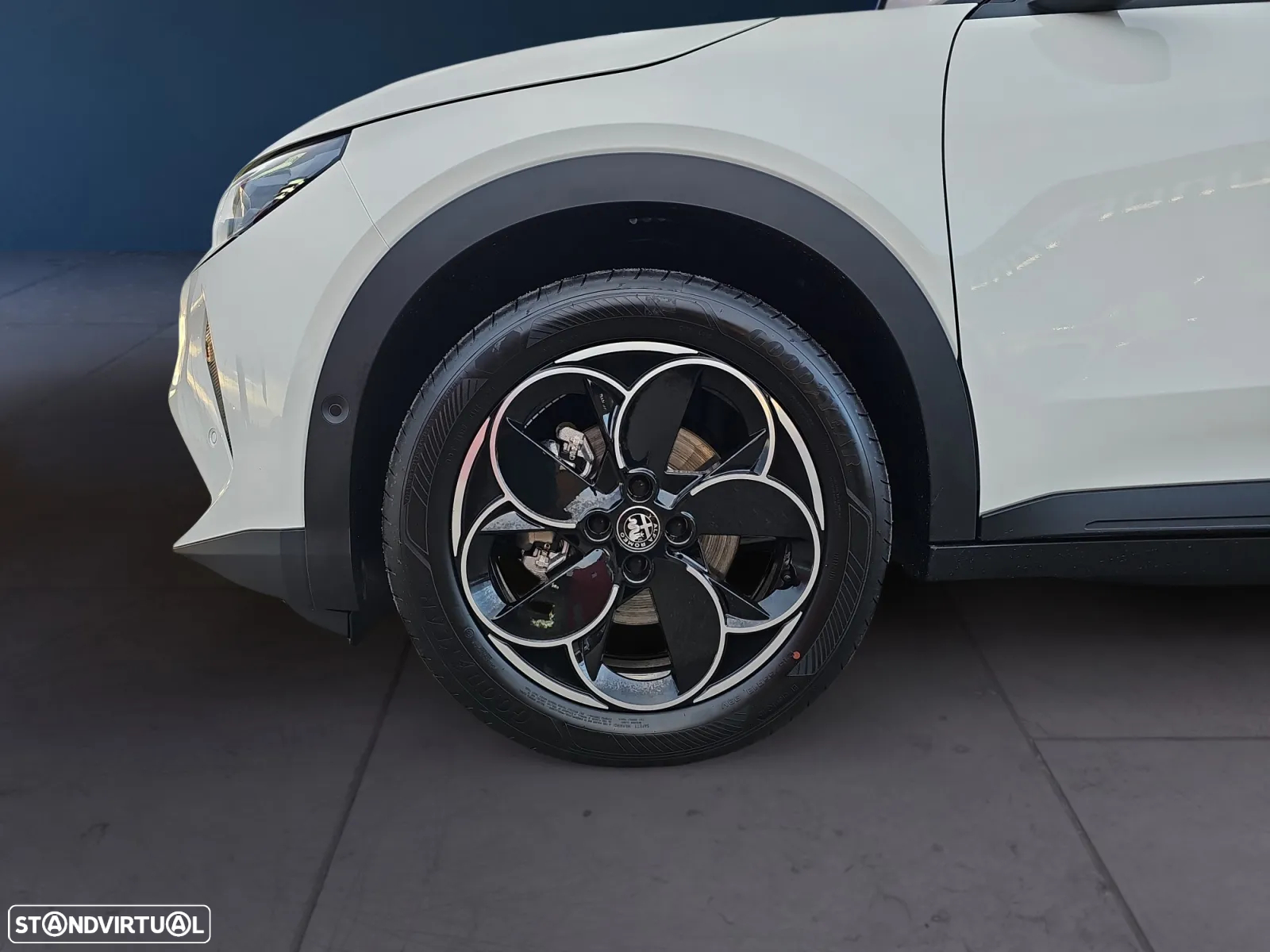 Alfa Romeo Junior Elletrica 50 kWh - 9