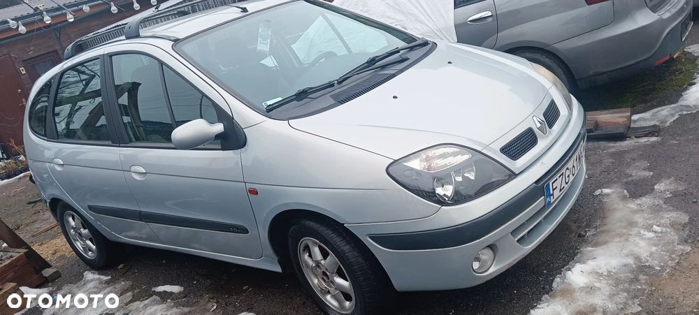 Renault Scenic 2.0 16V Alize - 1