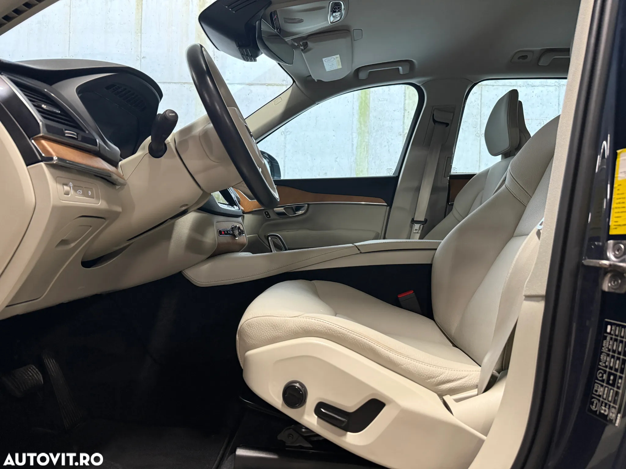 Volvo XC 90 T8 AWD Recharge Geartronic Inscription Expression - 25