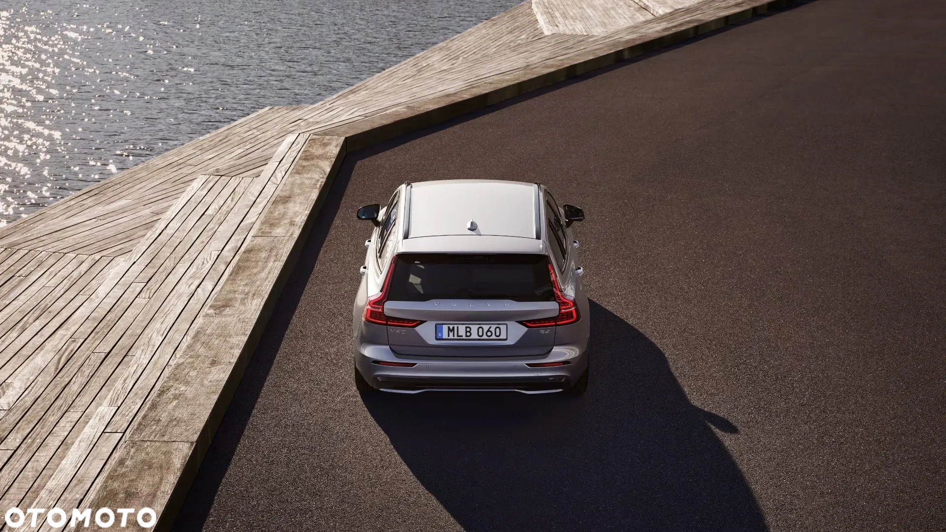 Volvo V60 B4 B Plus Dark - 17