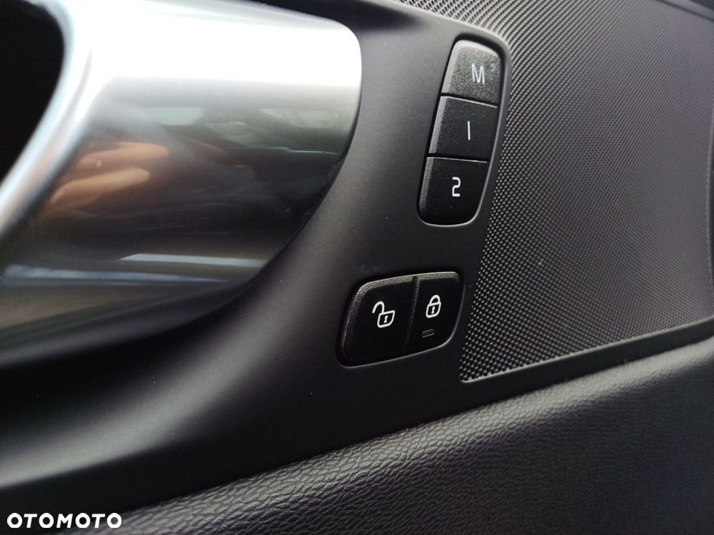Volvo XC 60 - 20