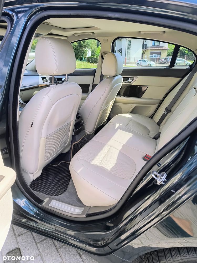 Jaguar XF 4.2 SV8 - 13