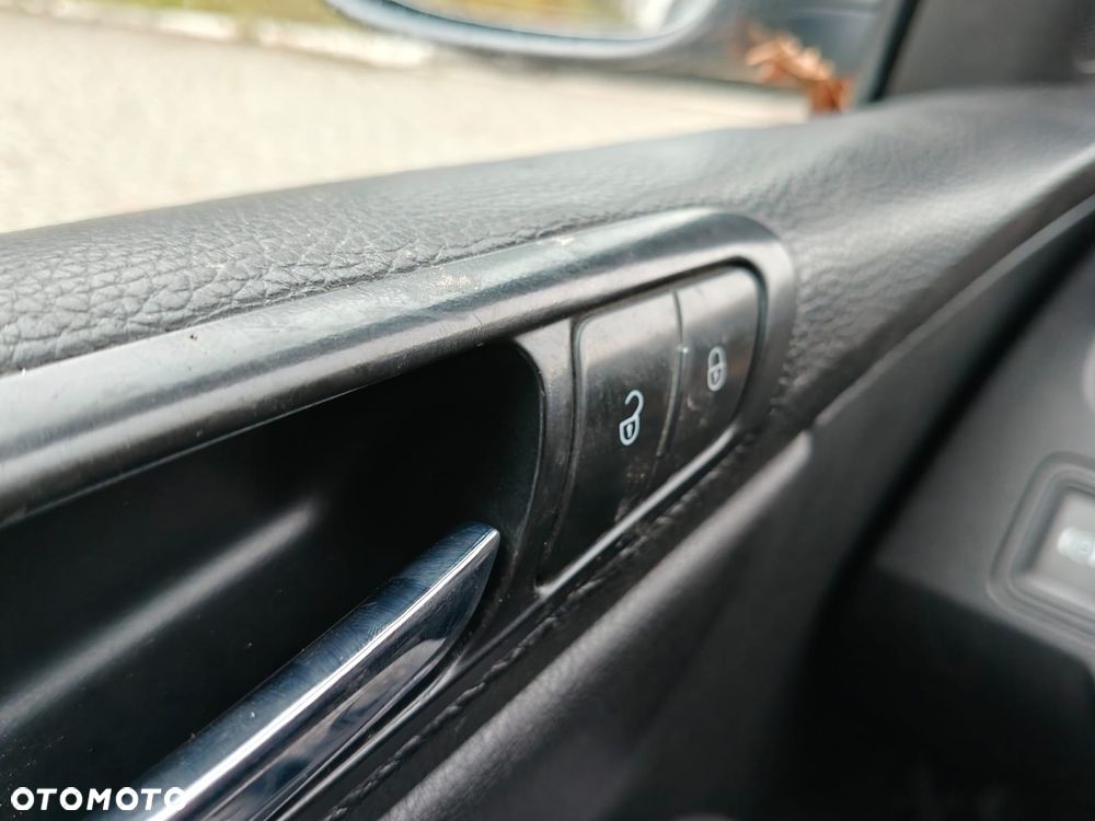 Volkswagen Passat 2.0 FSI Automatik Highline - 17