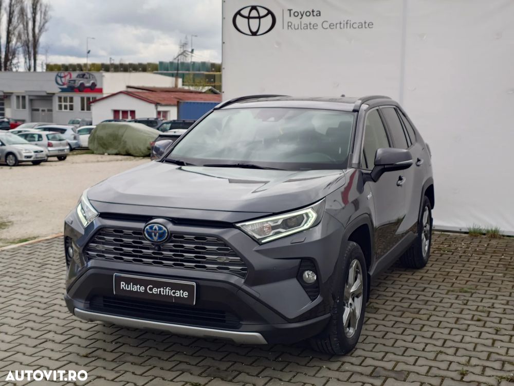 Toyota RAV4 - 1