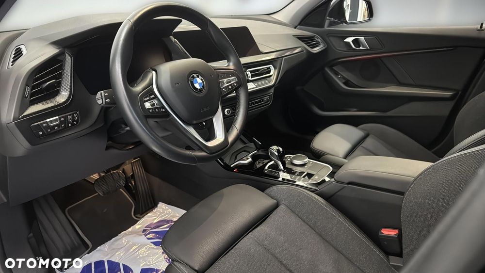 BMW Seria 1 118d Sport Line - 10