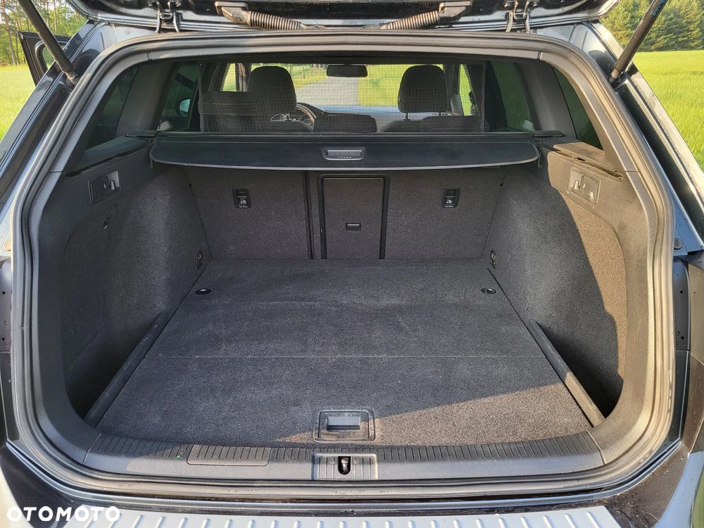 Volkswagen Golf - 17