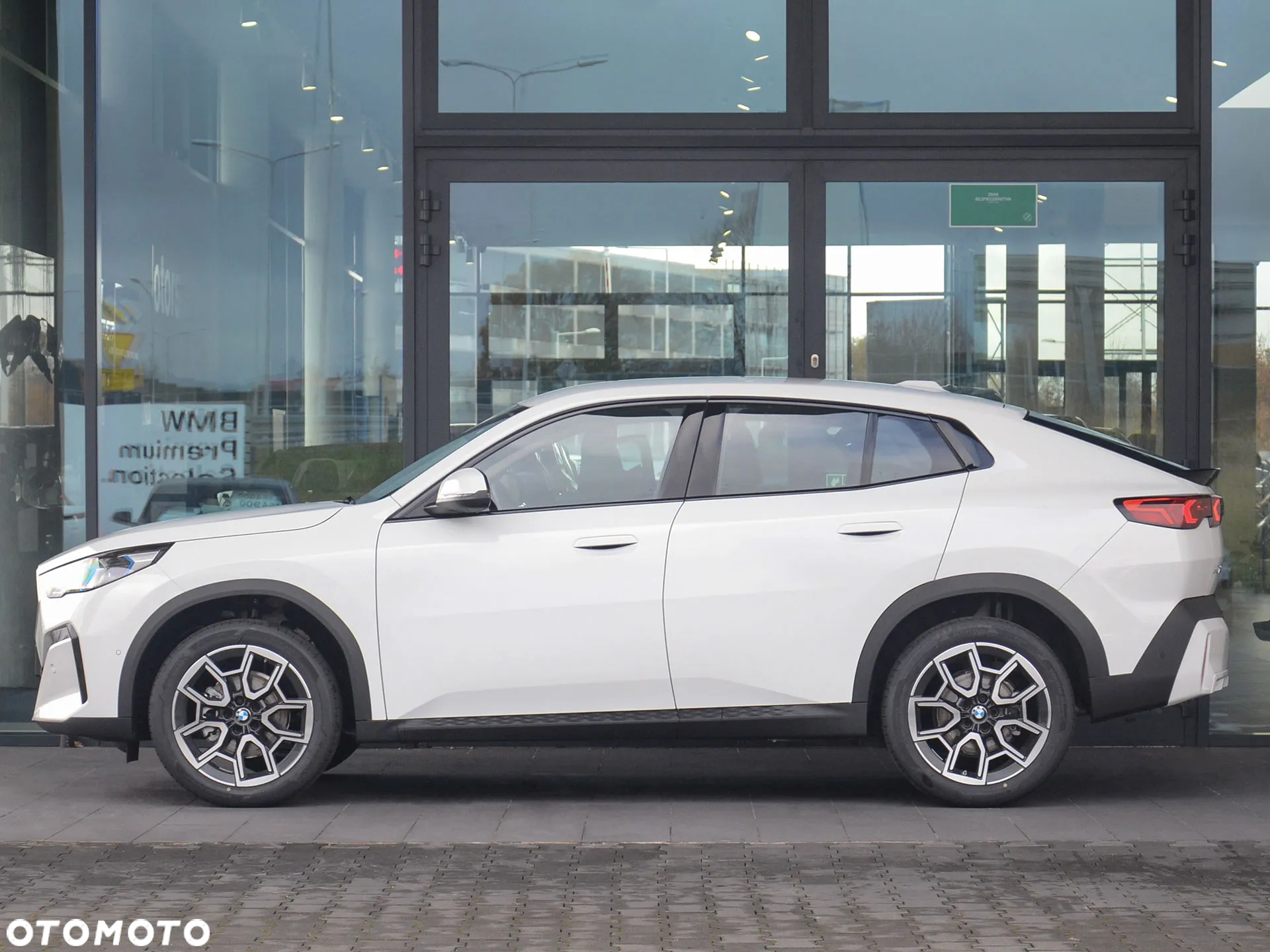 BMW X2 sDrive18d Advantage - 4