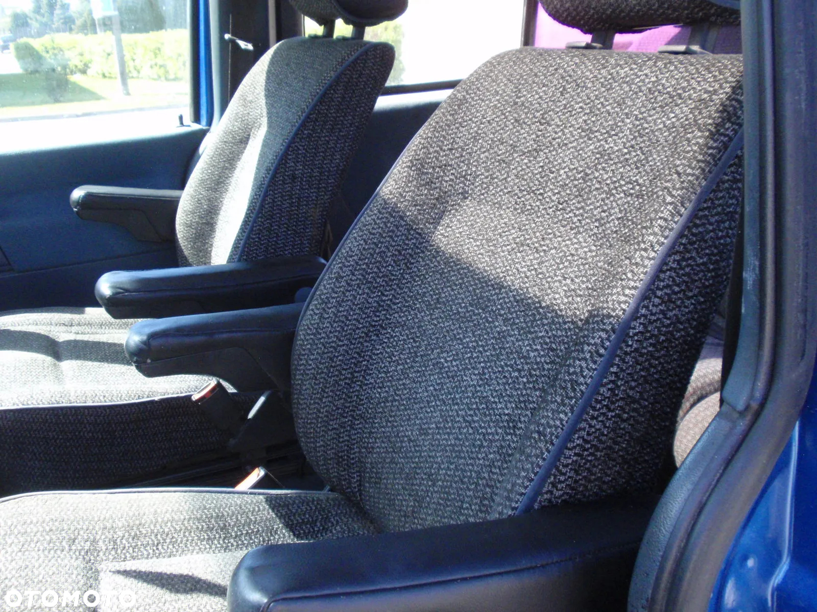 Volkswagen TRANSPORTER T4, LIFT, 2.5TDI, 8 OSÓB,HAK, 2X SZYBERDACH,PRZESZKLONY,ŁADOWNOŚĆ 1100KG - 29