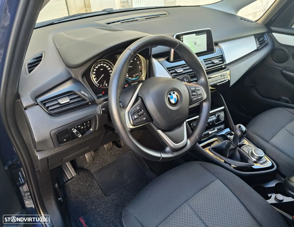 BMW 216 Gran Tourer i 7L Line Sport - 12