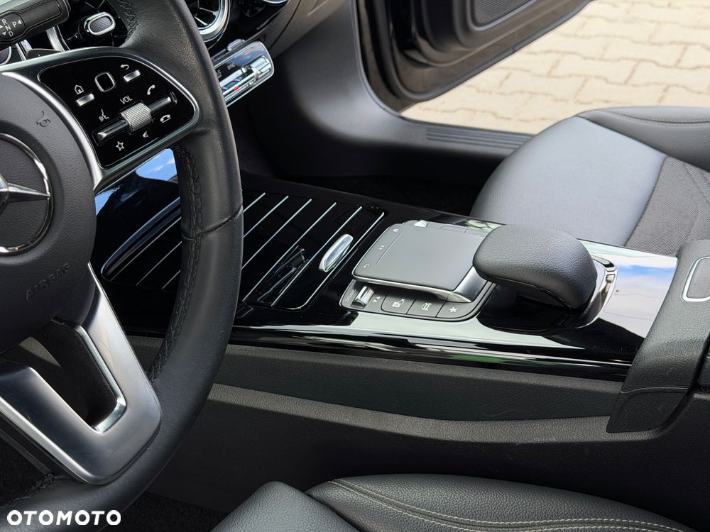 Mercedes-Benz CLA 220 d 8G-DCT - 22