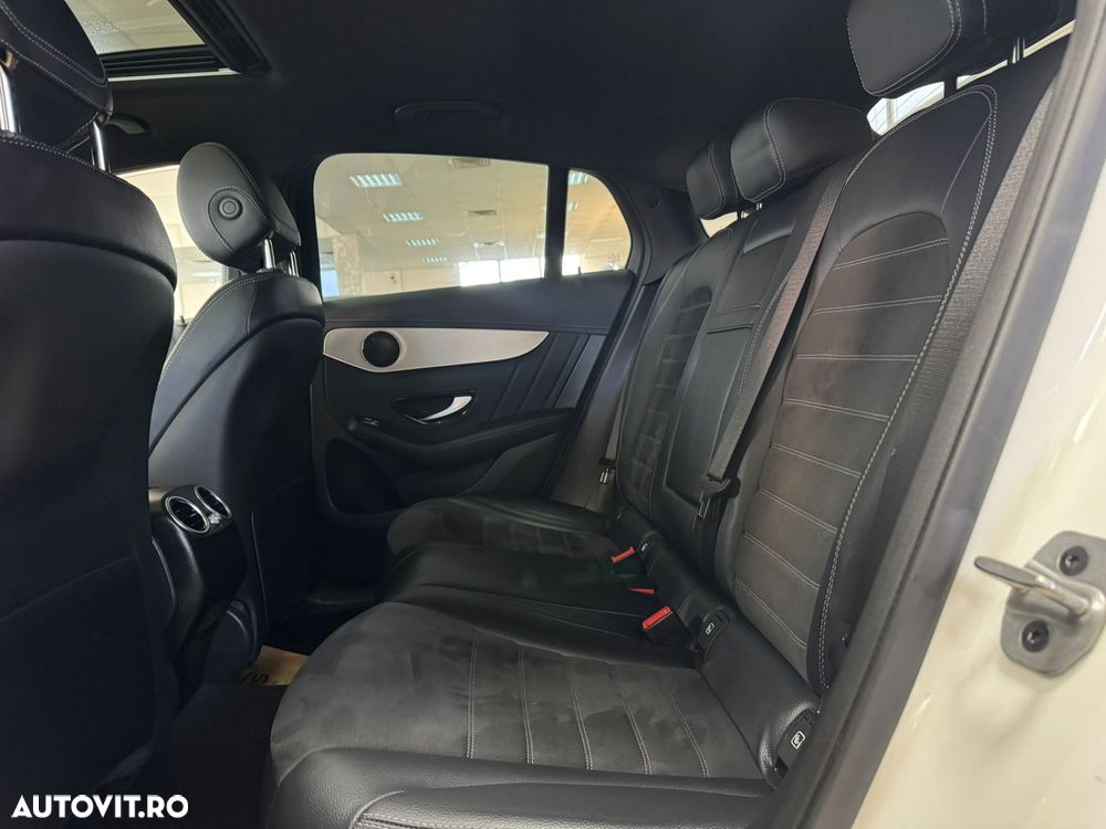 Mercedes-Benz GLC Coupe 300 de 4Matic 9G-TRONIC AMG Line - 21