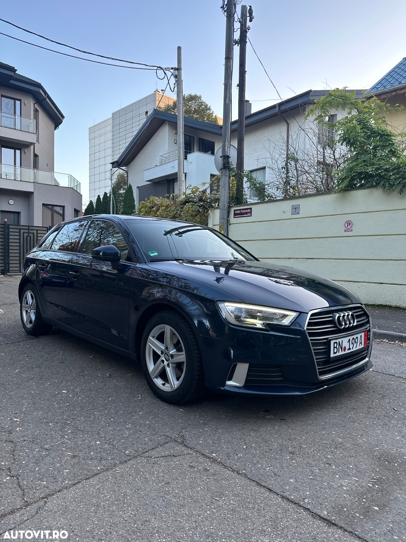 Audi A3 1.6 TDI Sportback S tronic design - 2