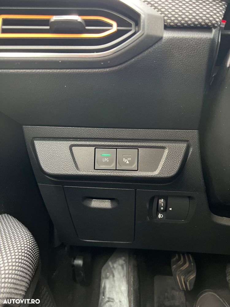 Dacia Sandero ECO-G 100 MT5 Comfort - 12