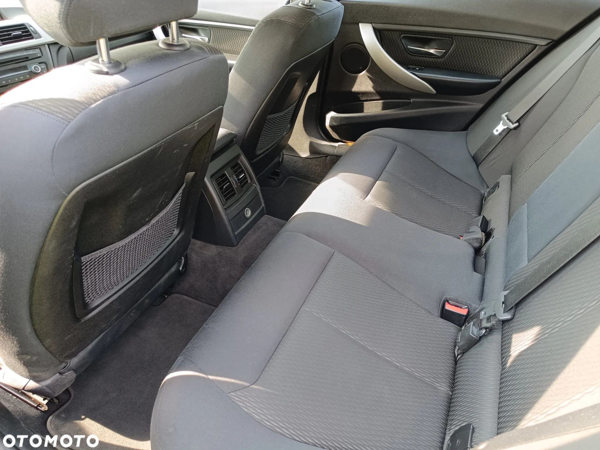 BMW Seria 3 316d EU6 - 23