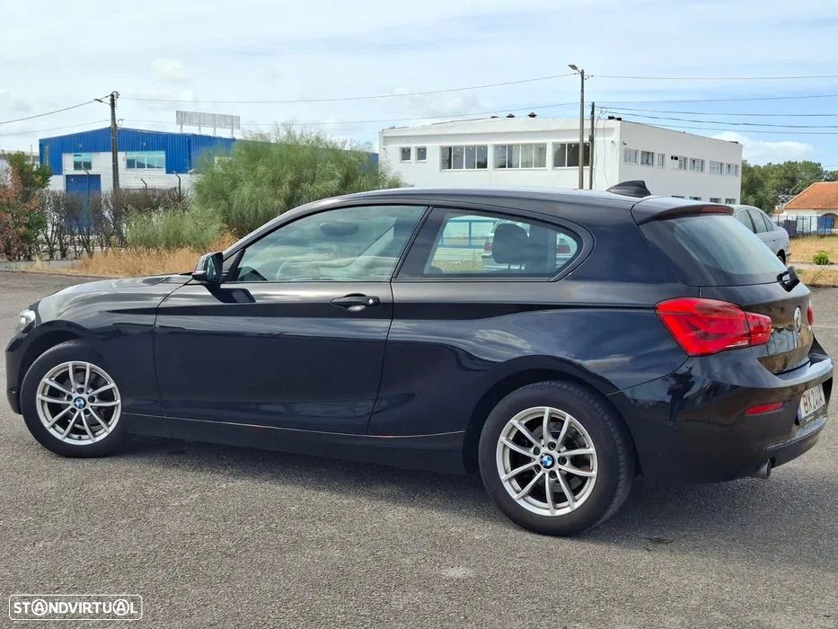 BMW 118 d Aut. Sport Line - 4