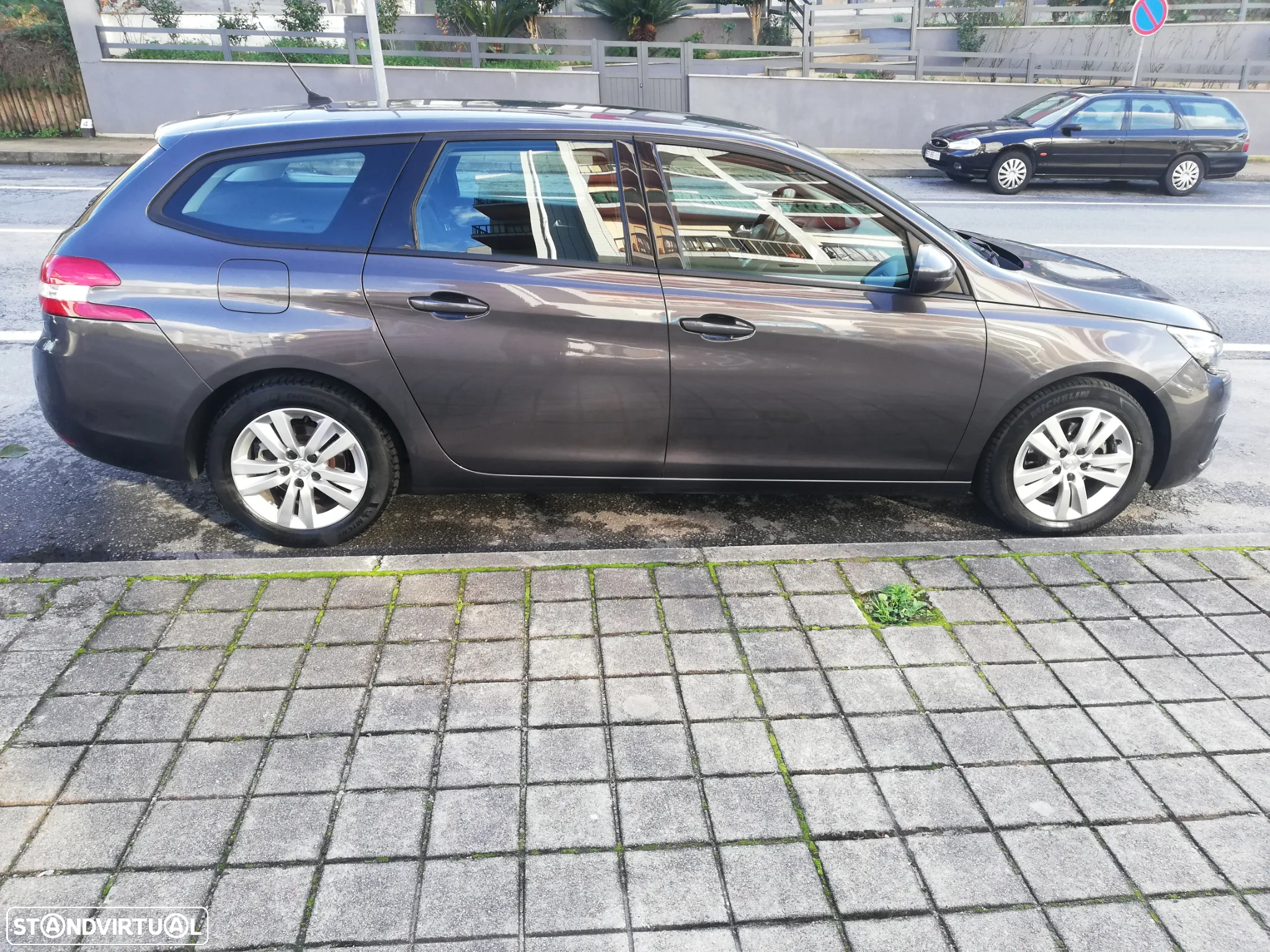 Peugeot 308 SW 1.5 BlueHDi Business Line - 4
