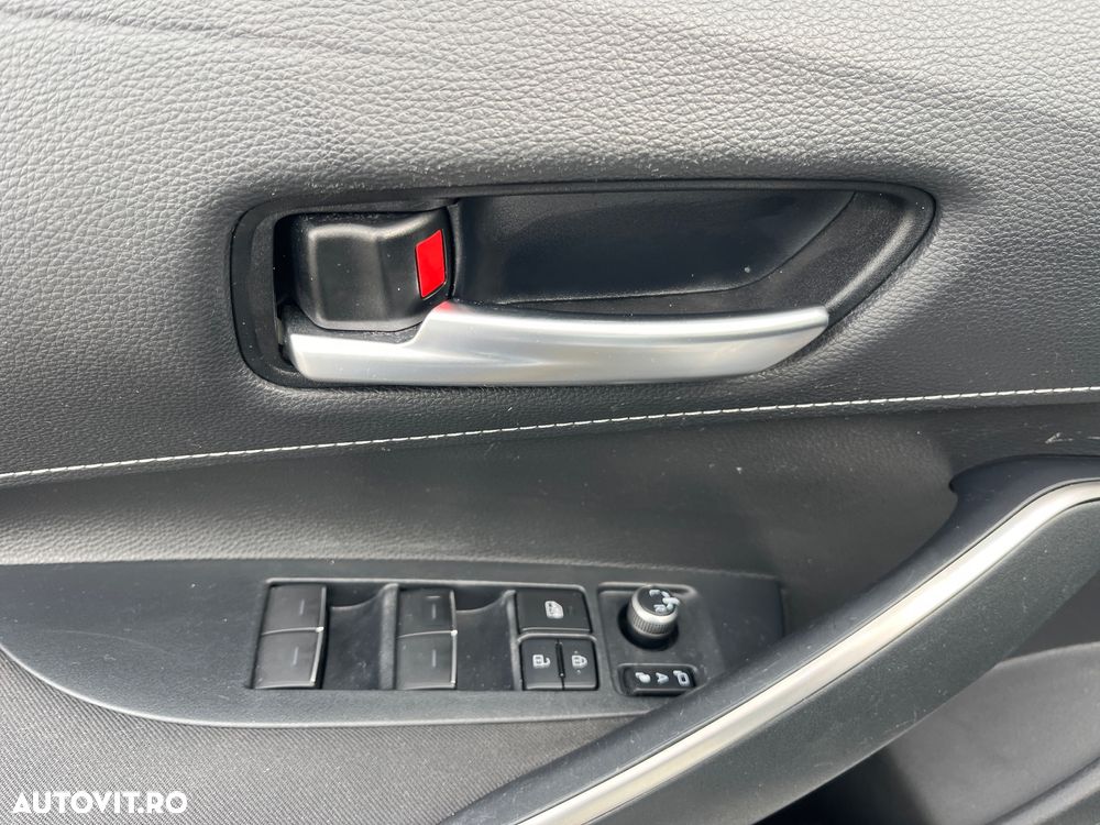 Toyota Corolla 1.8 Hybrid Comfort - 16