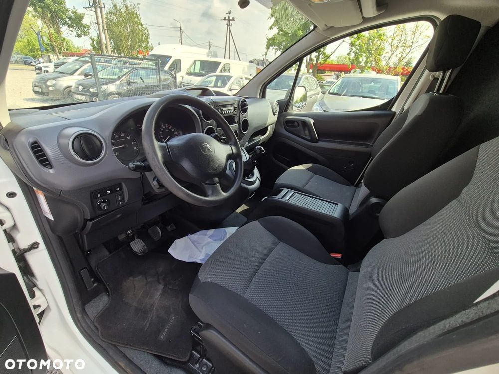 Peugeot PARTNER - 25