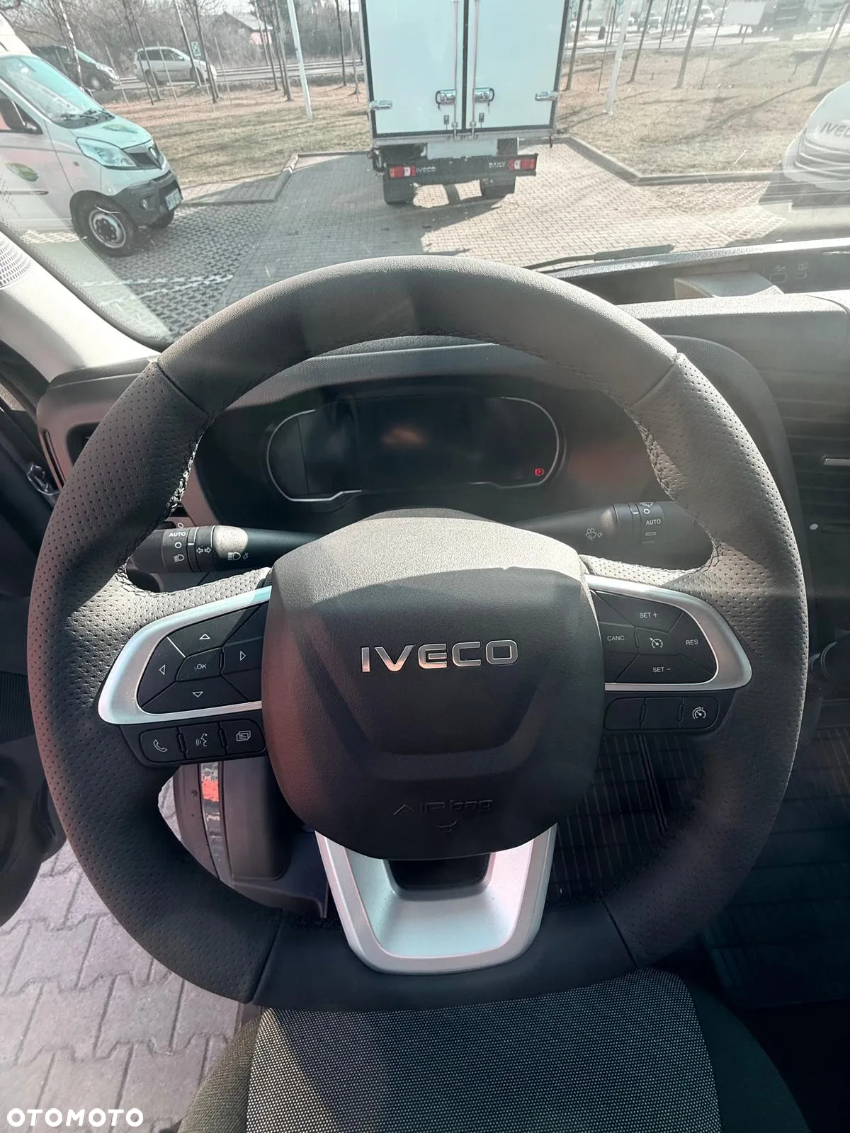 Iveco Daily 35S16D - 16