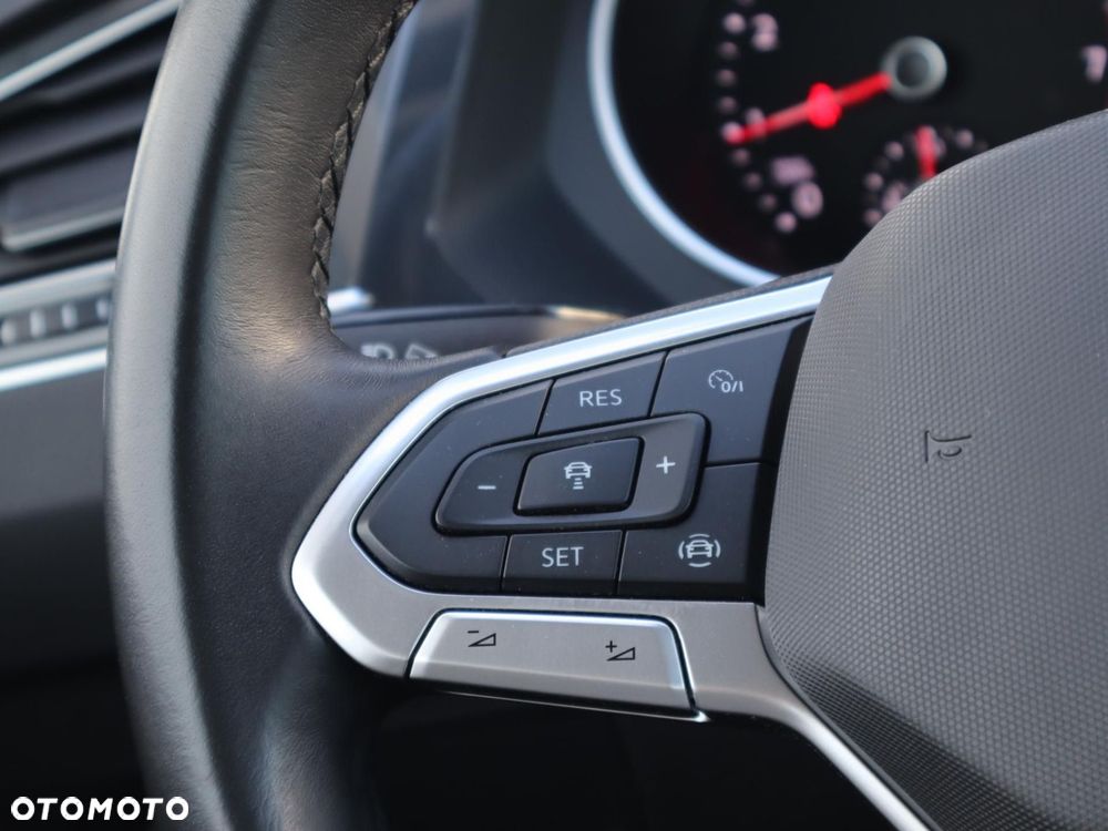 Volkswagen Tiguan - 15