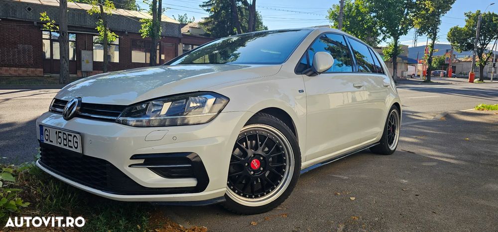 Volkswagen Golf 1.0 TSI Sound - 1