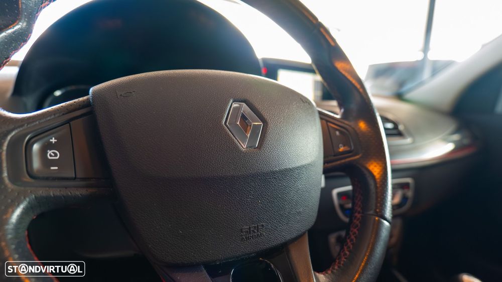 Renault Mégane Sport Tourer 1.5 dCi GT Line SS - 19