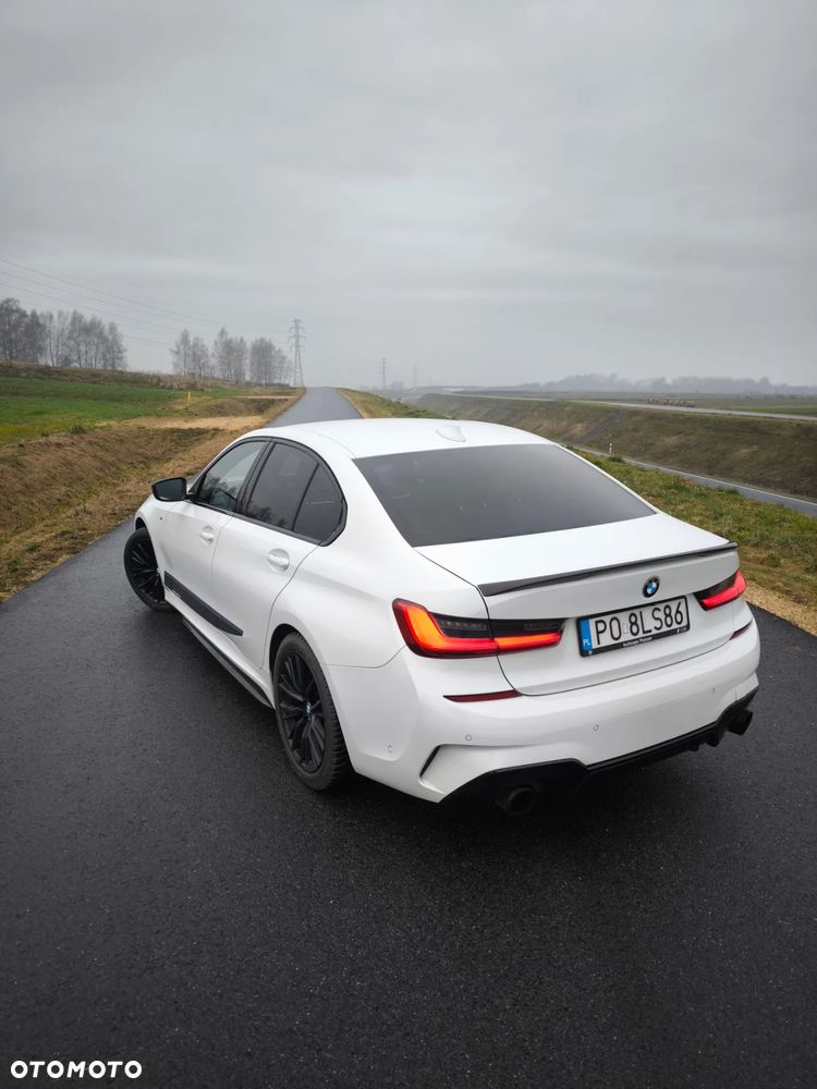 BMW Seria 3 330i M Sport sport - 8