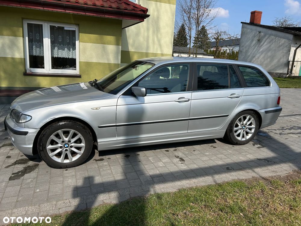 BMW Seria 3 318i - 5