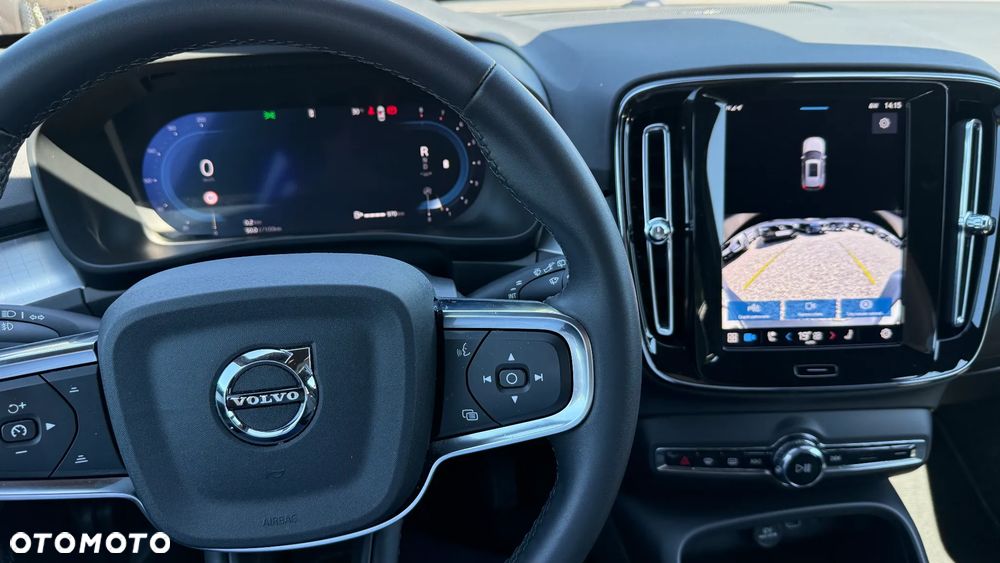 Volvo XC 40 B3 Plus Dark - 17