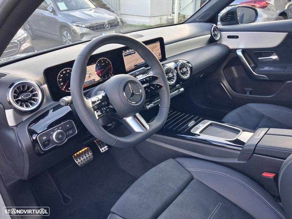 Mercedes-Benz A 180 - 12