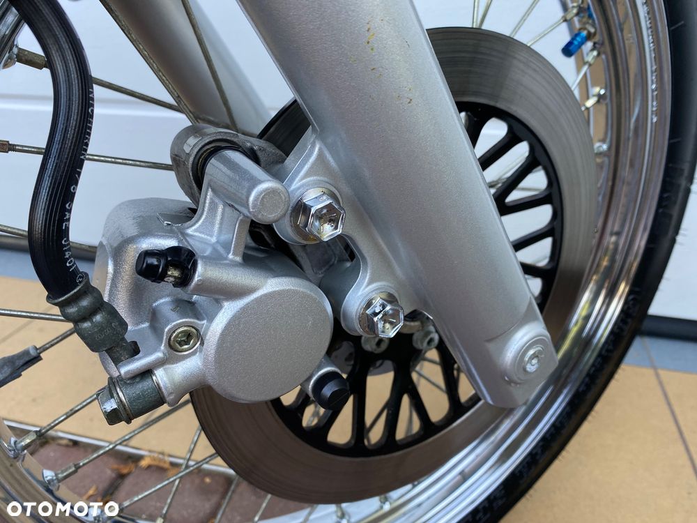 Suzuki Intruder - 21