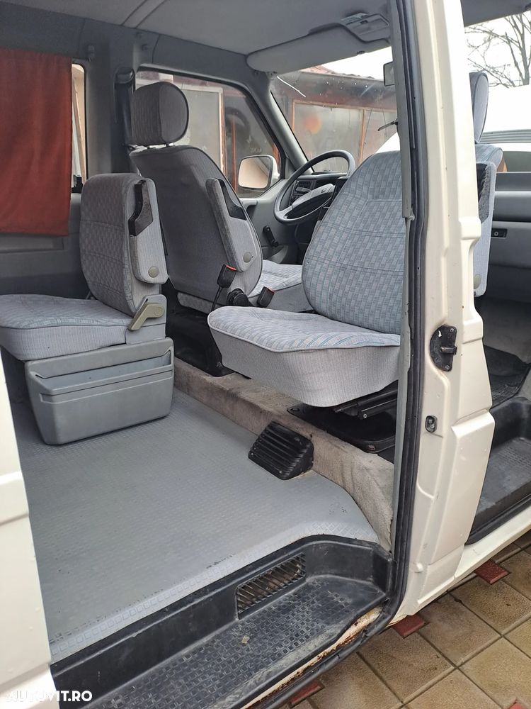 Volkswagen Transporter - 5