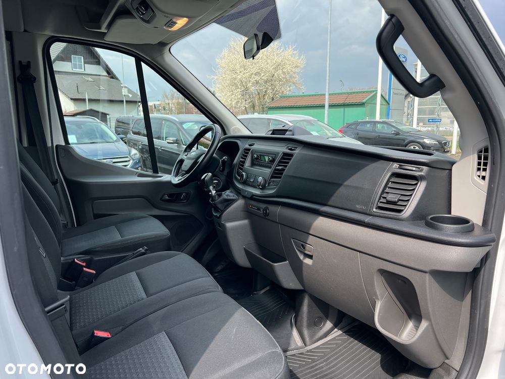 Ford Transit - 28