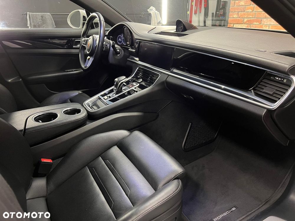 Porsche Panamera 4 Edition 10 Jahre - 8