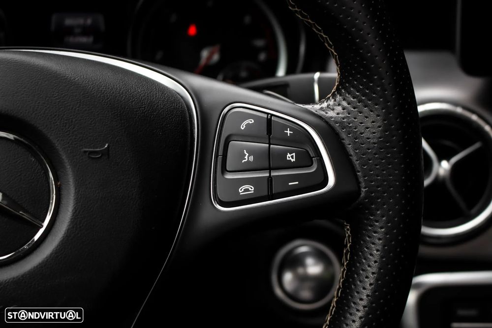 Mercedes-Benz CLA 180 d Urban Aut. - 16