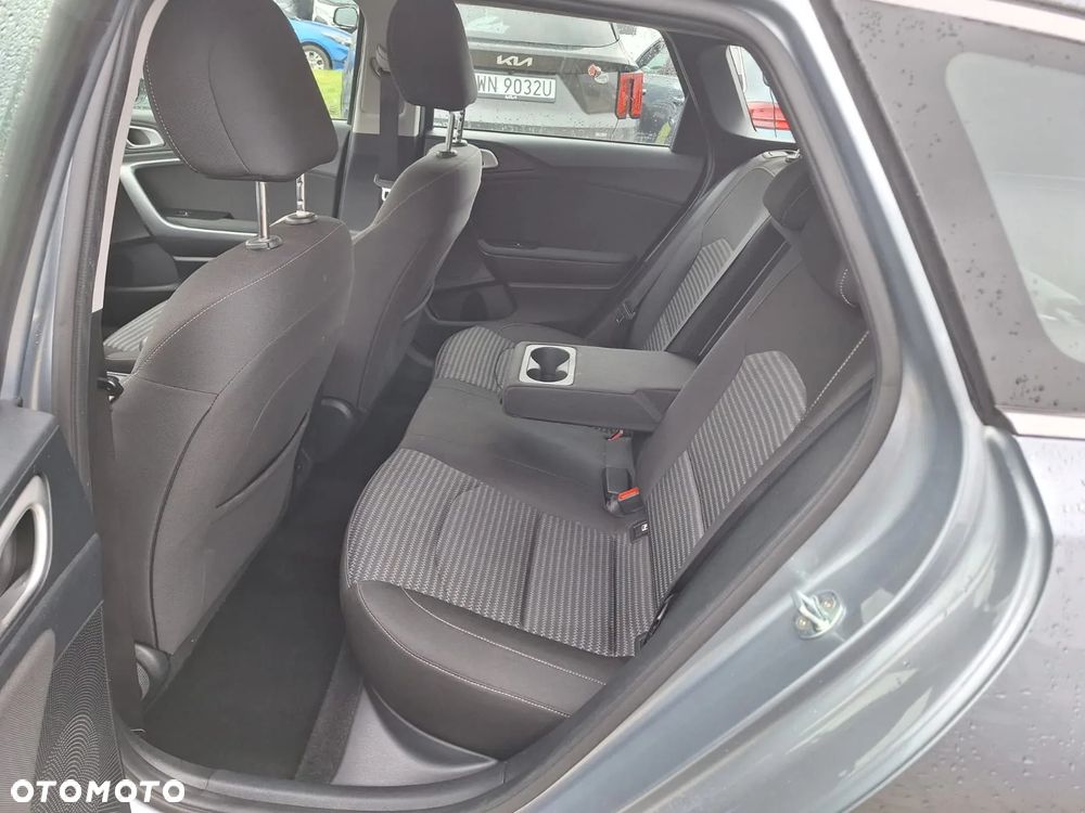 Kia Ceed 1.5 T-GDI M - 21