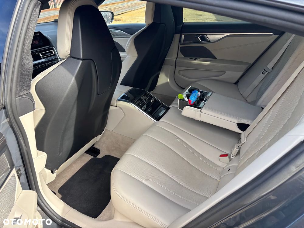 BMW Seria 8 M850i xDrive - 6