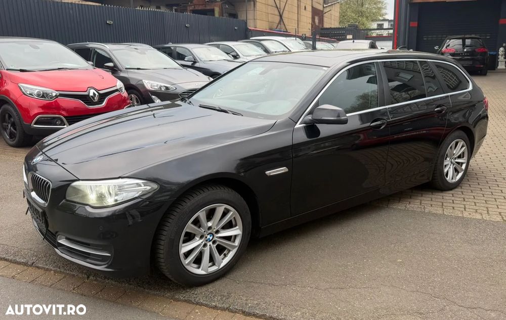 BMW Seria 5 525d xDrive AT - 2
