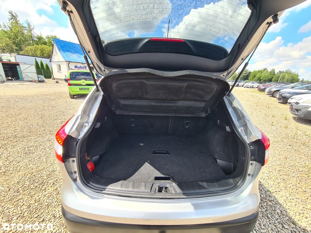 Nissan Qashqai 1.2 DIG-T Xtronic N-Connecta - 30