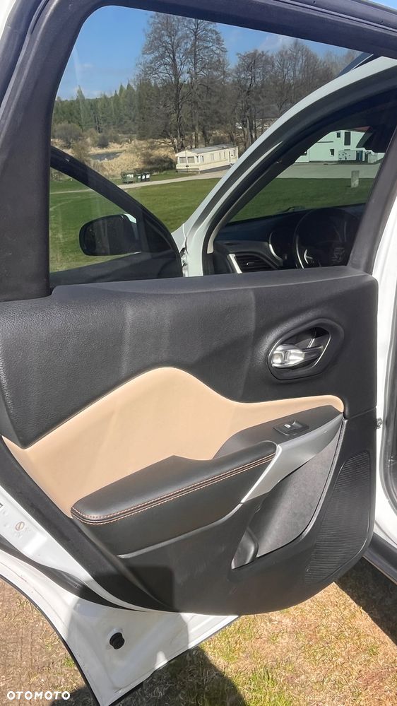 Jeep Cherokee 3.2 V6 Pentastar Active Drive I Automatik Limited - 13