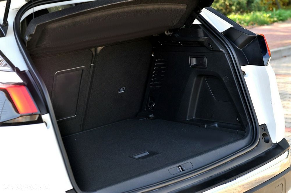 Peugeot 3008 1.2 PureTech Allure - 17