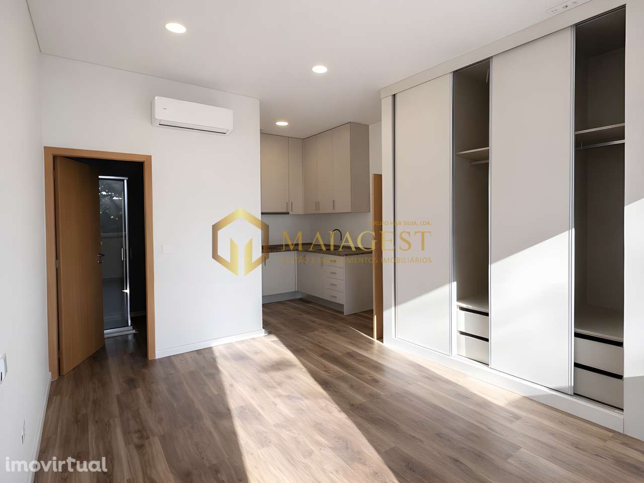 Apartamento T0 Novo a Sul com Vista Jardim - Grande imagem: 3/9
