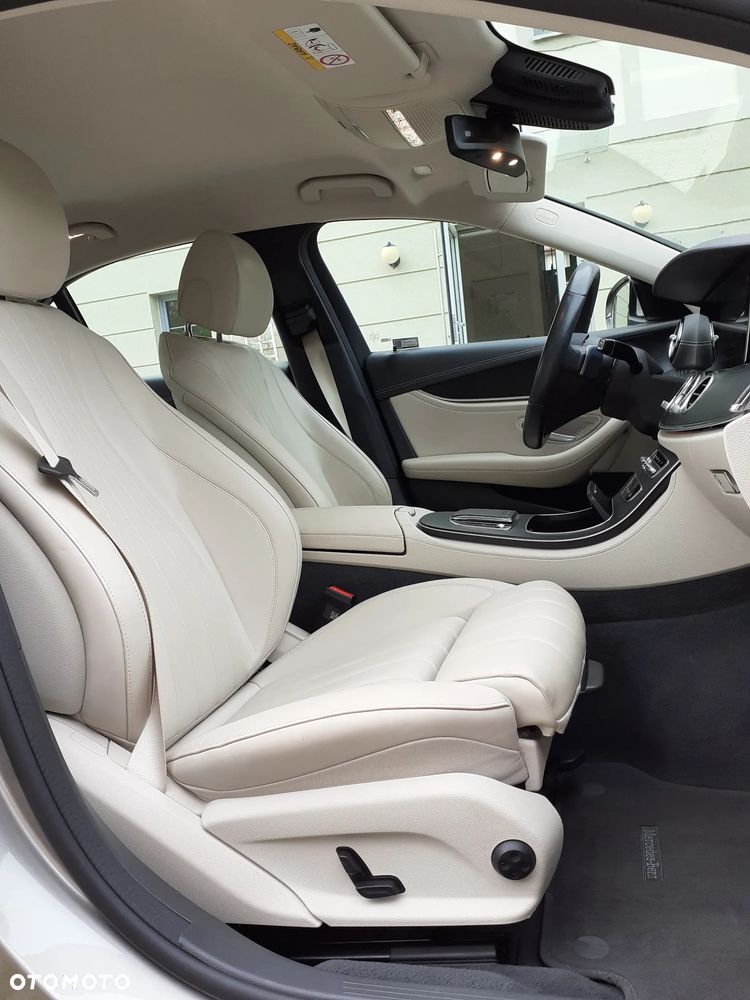 Mercedes-Benz Klasa E 220 d Exclusive - 25