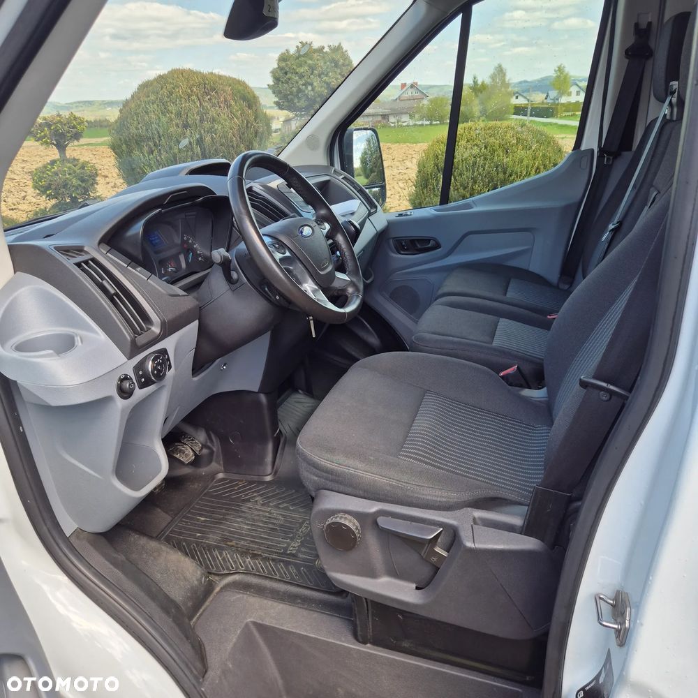 Ford Transit - 11
