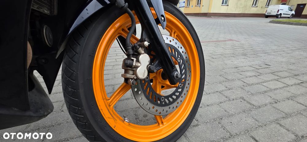 Honda CBR - 12