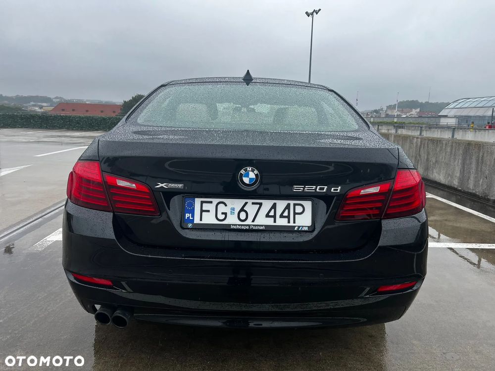 BMW Seria 5 520d xDrive - 5