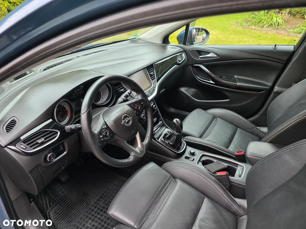 Opel Astra 1.6 D Start/Stop Innovation - 11