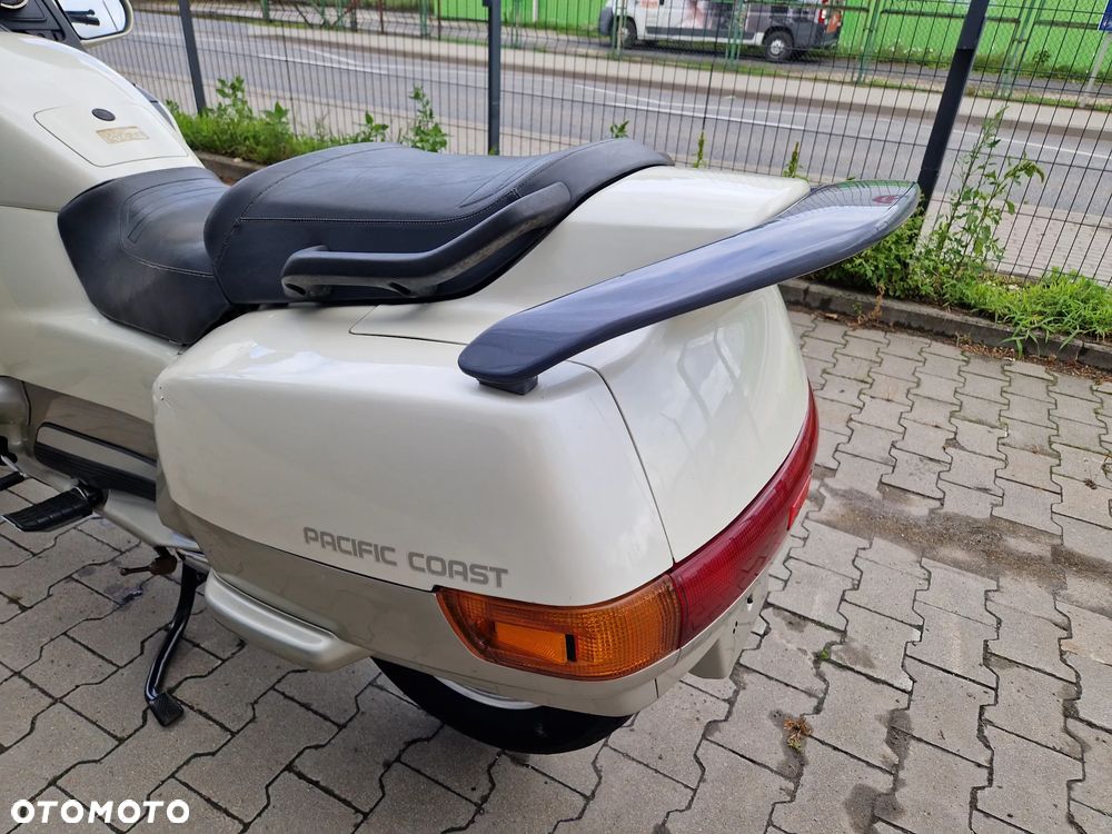 Honda PC - 16